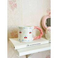 كوب هاندميد مع يد مجدلة-كرز