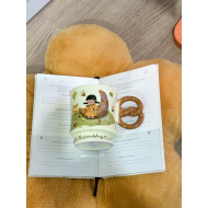 كوب رسمة بنت ويد بسكوت