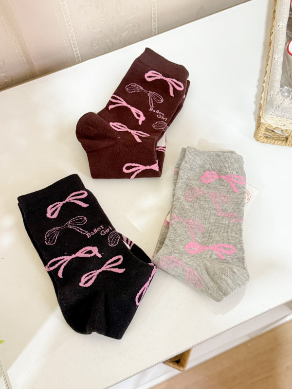 جراب طويل فيونكات