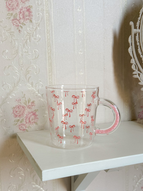 كوب شفاف فيونكات