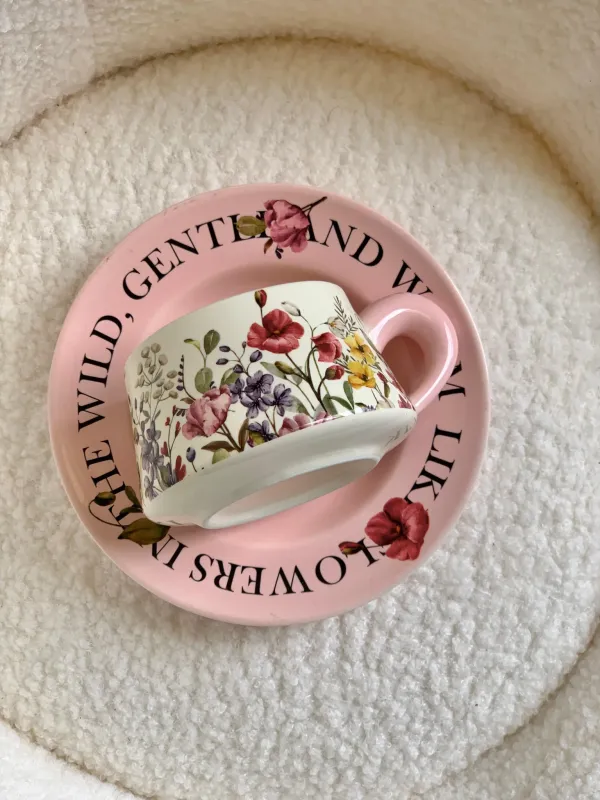 فنجان مورد زهري