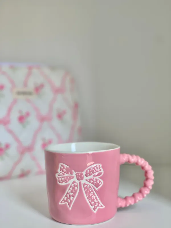 كوب فيونكة يد متعرجة