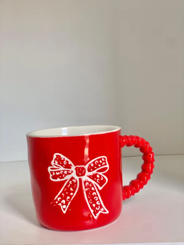 كوب فيونكة يد متعرجة