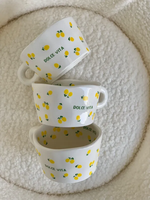 كوب متوسط رسمات ليمون