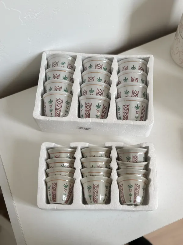 طقم فناجين قهوة ستايل سعودي-حجم أكبر