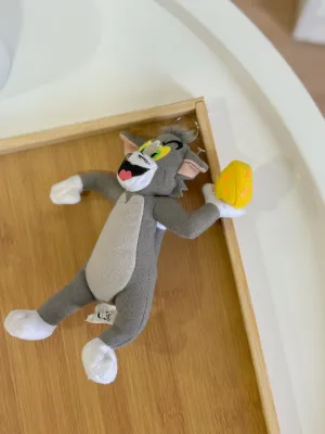 مدالية قماش توم