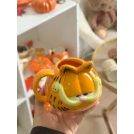 كوب القط چارفيلد